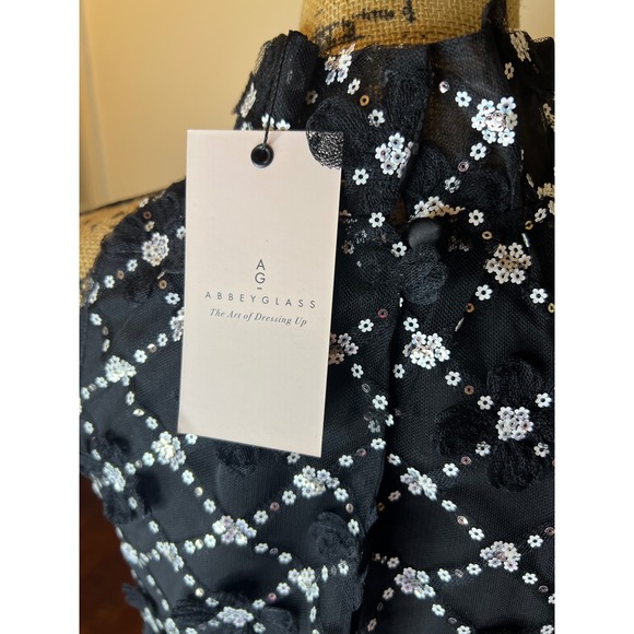 Abbey Glass Black 3D Floral Sequin Mesh Sleeveless High Neck Top NWT sizeXS - Picture 9 of 13